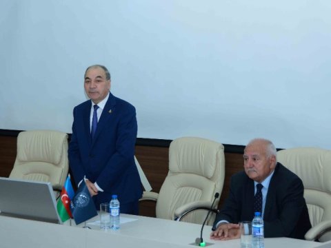 UNEC-də seminar: “Səriştəyönümlü təlimin təşkili yolları”