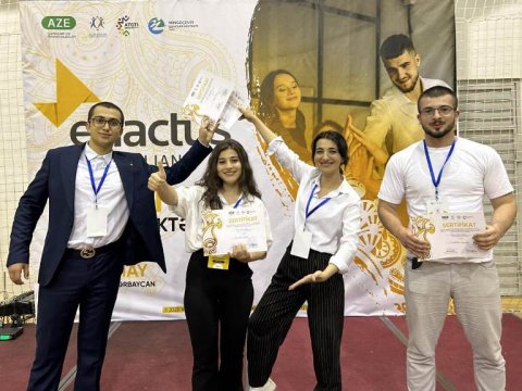 Tələbələr “Enactus Biznes Məktəbi