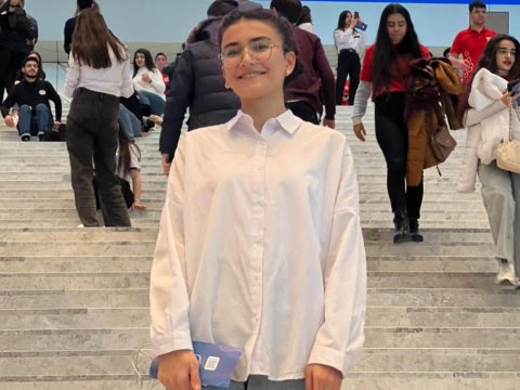 “Brend tələbə”: “Valideynlərim həkim olmağımı istəyirdi, mən razılaşmadım” - MÜSAHİBƏ