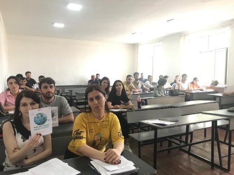 Universitetdə sağlamlıqla bağlı tədbirlər keçirilib