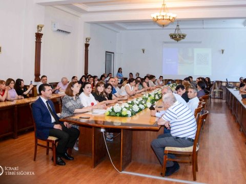 UNEC-də maarifləndirici görüşlər keçirilib
