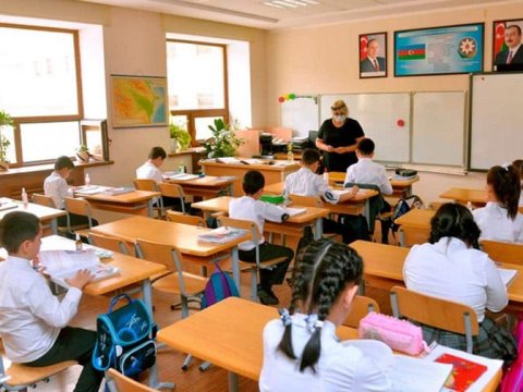 Dərsdən yayınma halları azalıb - Nazirlik rəsmisi
