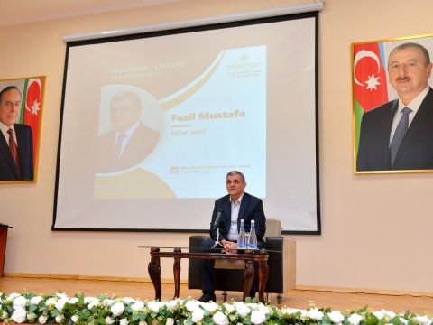 “Məktəbdə...” layihəsinin növbəti qonağı Fazil Mustafadır 