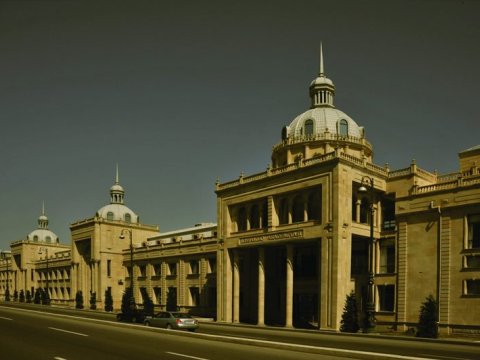 Rəssamlıq Akademiyası qəbul elan etdi