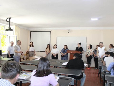 MDU-da valideynlər imtahanı müşahidə ediblər