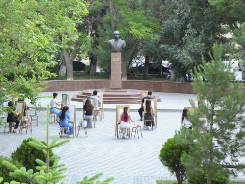 Tələbələr arasında rəsm müsabiqəsi keçirilib