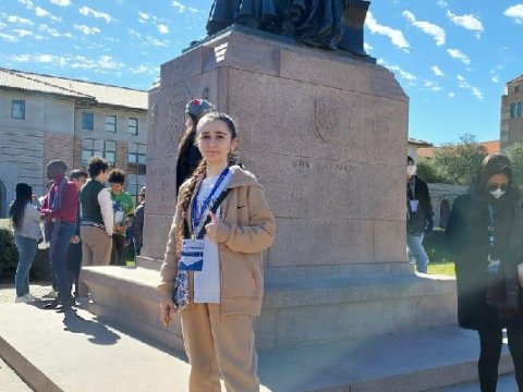 ABŞ-da qızıl medal qazanan məktəblimiz məzun oldu