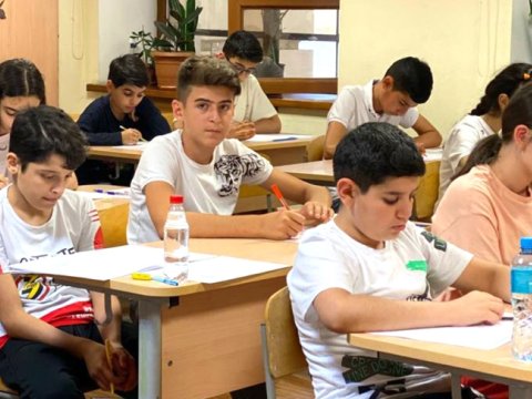 Lisey və gimnaziyalara qəbul imtahanı KEÇİRİLDİ
