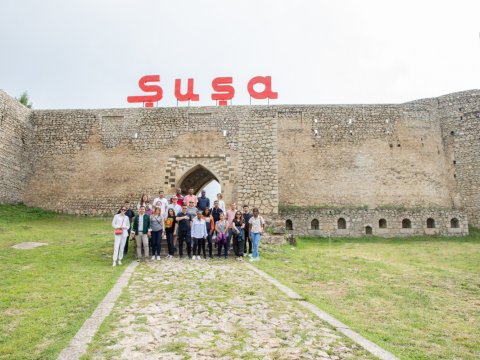 Xarici diplomatlar Şuşaya səfər edib