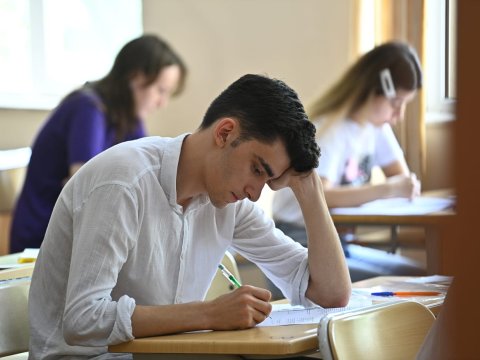 Qəbul imtahanlarının 2-ci cəhdinə qeydiyyat başa çatdı: çoxluq hansı qrupdadır? - STATİSTİKA