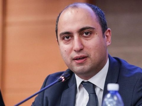 Nazir: 