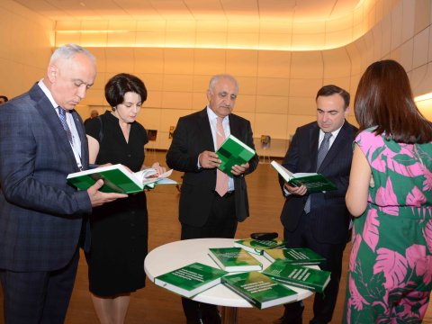 UNEC-də yaşıl iqtisadiyyat müzakirə olunub