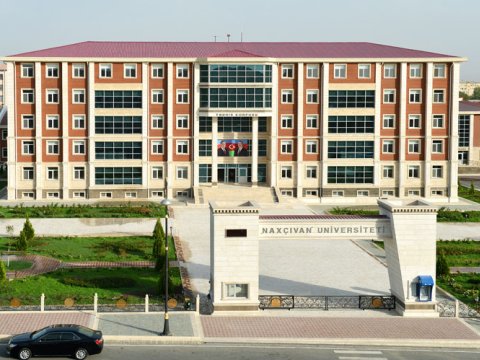 Bu lisey Naxçıvan Dövlət Universitetinin tabeliyinə verildi