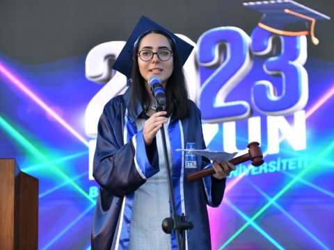BMU-nun 2023-cü il üzrə birincisi - 99,17 balla məzun oldu