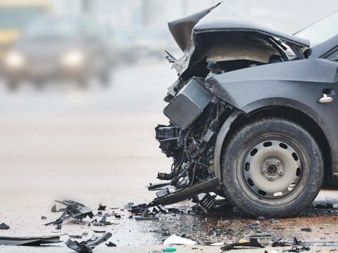 Yol qəzasında iki yeniyetmə xəsarət alıb