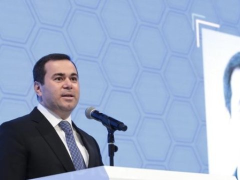 İşçi qrupun rəhbəri: 