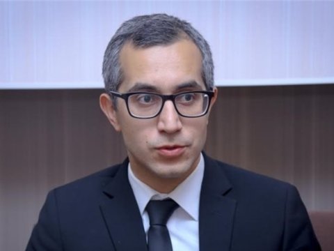 “İngilis dilini bilmir, elmi işində bu dildə mənbə göstərir” - Azərbaycan elmində plagiat!