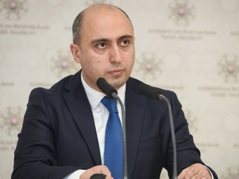 Nazir sertifikasiyadan yüksək nəticə qazanmış müəllimlərlə görüşdü