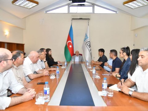 BMU-nun rektoru İNHA Universitetində təlimə qatılcaq heyətlə görüşüb