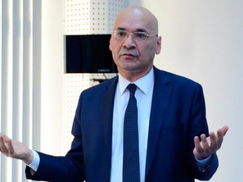 Mustafa Babanlı rektor vəzifəsindən niyə azad edildi?