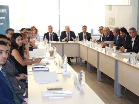 Təhsilin İnkişafı Fondu İKT-də ixtisaslaşmış şirkətlərlə görüş keçirib