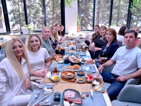 Təhsil İdarəsi jurnalistləri bir araya gətirdi