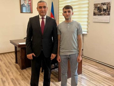 Rektor magistr olacaq şəhid övladını qəbul etdi