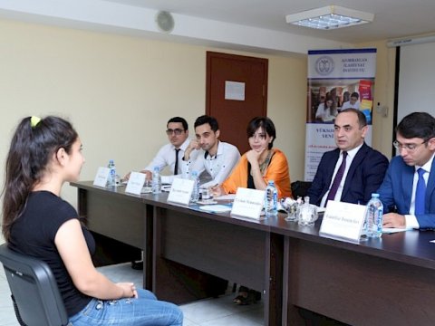 İlahiyyat İnstitutunda abituriyentlər üçün müsahibə başlayır