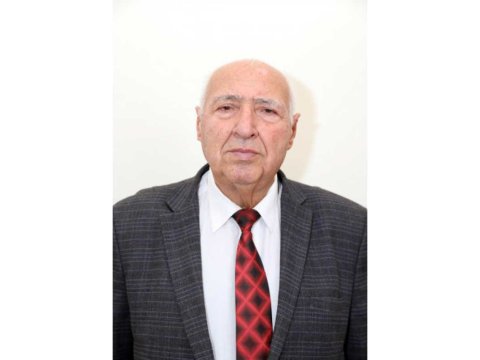 Professor vəfat edib