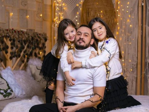  “Tanınmışların övladı”! – Emil Bədəlov: “Qızlarım rus bölməsində...”