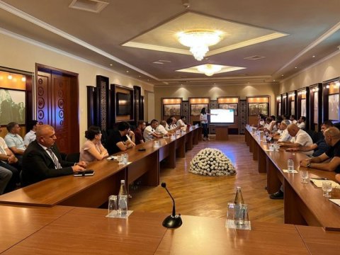 DİM dövlət qulluqçuları üçün təlimləri davam etdirir