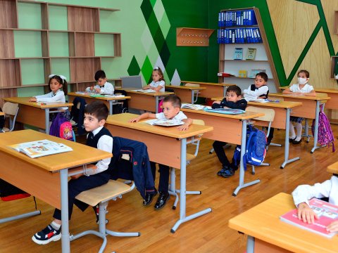 Birinci sinfə şagird qəbulu davam edir