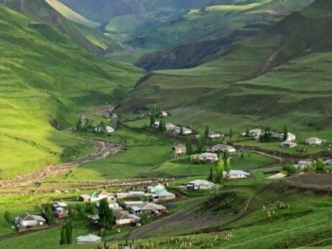 Gənc alim və mütəxəssislər üçün yay düşərgəsi...
