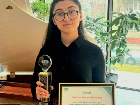 15 yaşlı vunderkind : Selcan tələbə adını qazandı