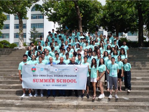 Tələbələri üçün Koreyada təşkil olunan “Yay məktəbi” başa çatıb