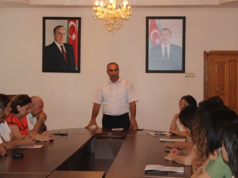 MDU-da dəyirmi masa keçirilib