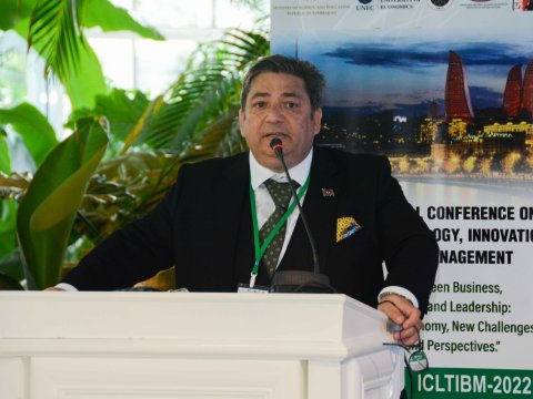 Dilə iqtisadi amil kimi baxılmalıdır! - Professordan orijinal izah  