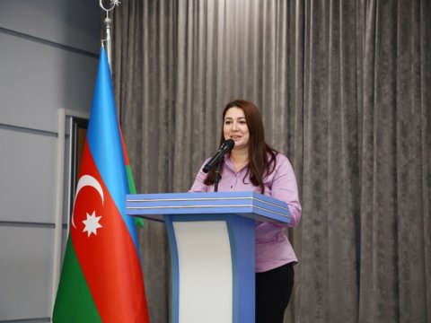 İbtidai sinif metodbirləşmə rəhbərləri üçün təlim keçirilib