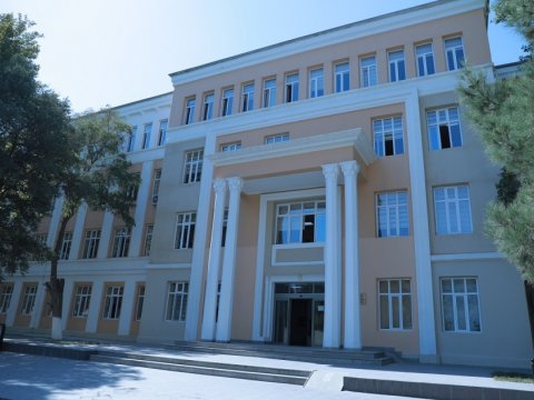 Ötən tədris ilində AzMİU-da 72 elmi seminar keçirilib