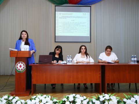 Metodbirləşmə rəhbərləri ilə metodik toplantılar...