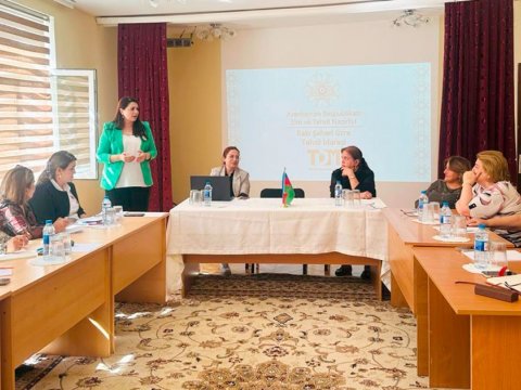 Məktəbəqədər təhsil mövzusunda görüş...