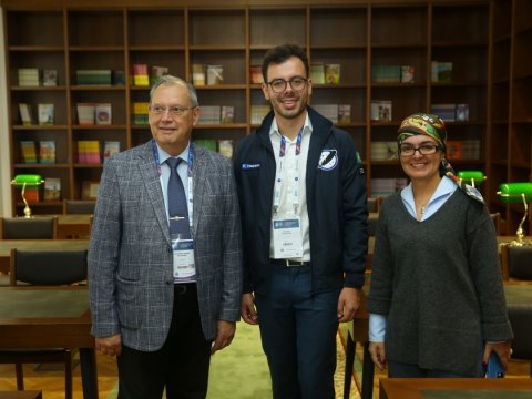 Şagirdlər astronavtlarla görüşüb