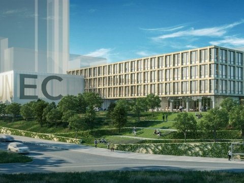 UNEC - ə qəbul olan xaricilərin sayı 51 faiz artıb