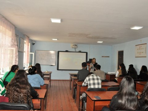 Bölgələrdəki universitetlərdə təhsil alan tələbələrin SAYI