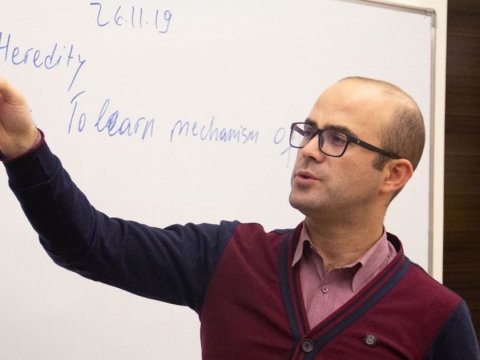 Məzunlar niyə işsizdir? – “Tələbələrin bacarıqları əmək bazarına uyğun deyil”