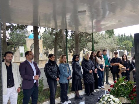 Şəhid məzun Eldar Əliyevin xatirəsi anılıb