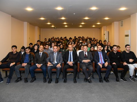 Tələbələr Təhsil Tələbə Krediti ilə bağlı məlumatlandırılıb