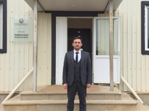 Ucqar rayonda çalışan “Fədakar müəllim” : “Maaş məni qismən qane edir”