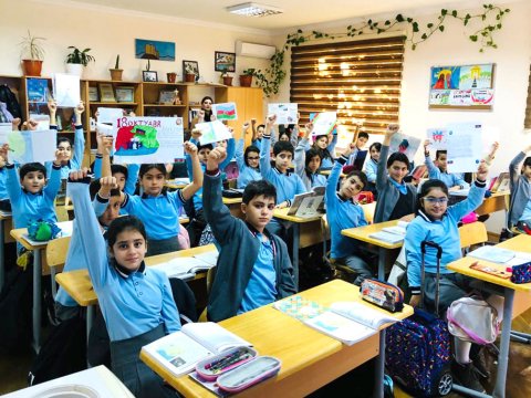 Təhsil müəssisələrində Müstəqilliyin Bərpası Günü qeyd olunub  