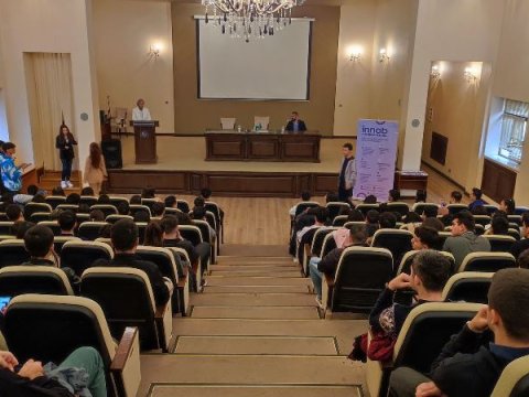 UNEC-də təlim: “Gələcəyin mühasibi necə olmalıdır?”